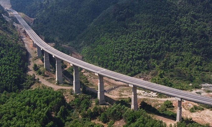 Thêm hai dự án cao tốc Bắc Nam được chuyển sang đầu tư công